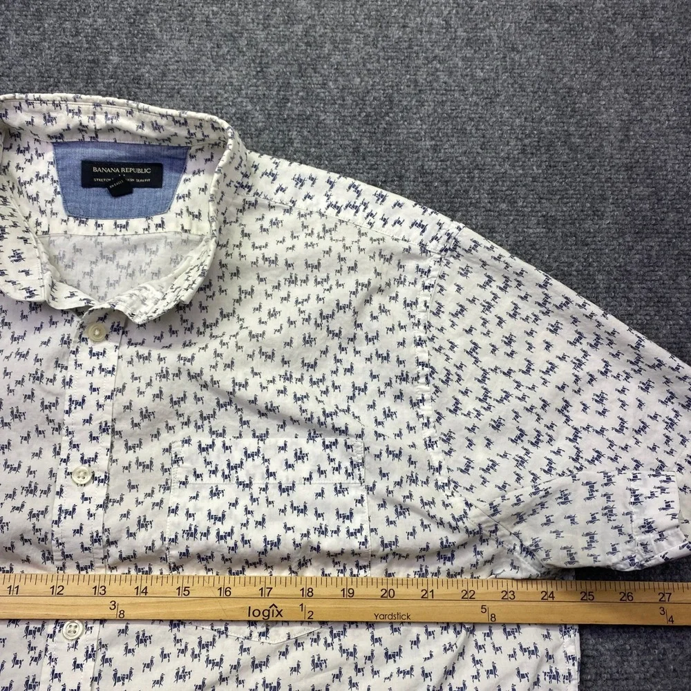 Banana Republic Men XL Llama Print Short Sleeve Button Down Shirt Slim Fit White